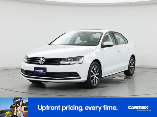 White 2017 Volkswagen Jetta SE