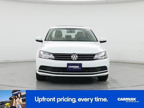 White 2017 Volkswagen Jetta SE
