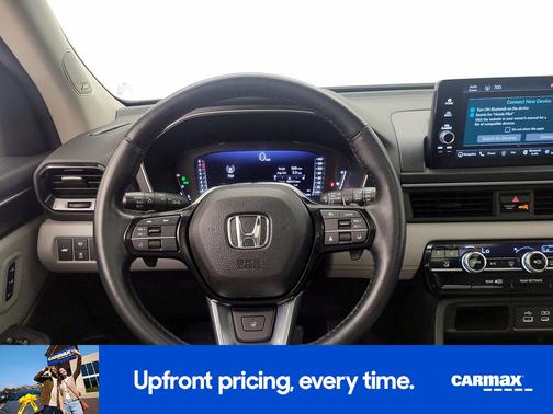 White 2023 Honda Pilot Elite