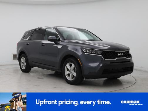 Gray 2022 Kia Sorento LX