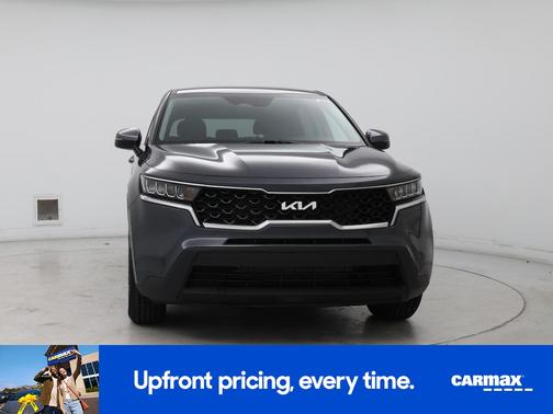Gray 2022 Kia Sorento LX