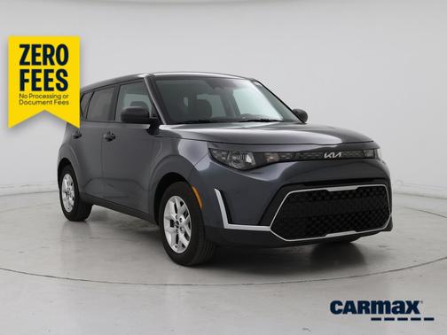 Gray 2024 Kia Soul LX