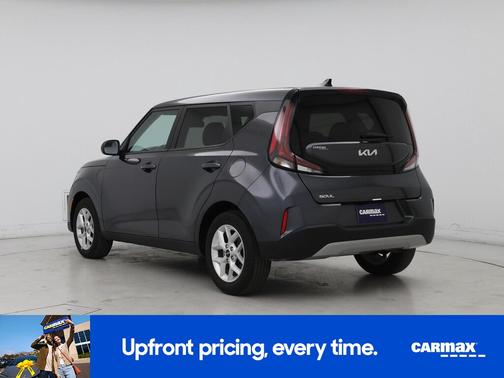 Gray 2024 Kia Soul LX