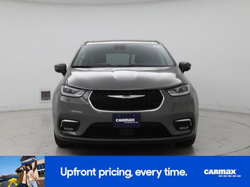 Silver 2023 Chrysler Pacifica Touring L