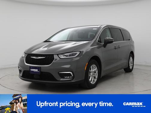 Silver 2023 Chrysler Pacifica Touring L
