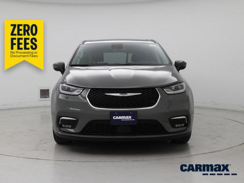 Gray 2023 Chrysler Pacifica Touring L