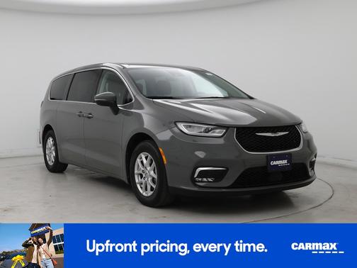 Silver 2023 Chrysler Pacifica Touring L