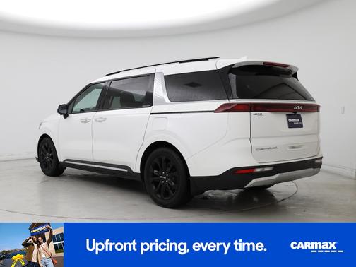 White 2022 Kia Carnival SX