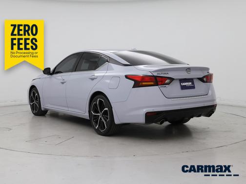 Gray 2023 Nissan Altima SR