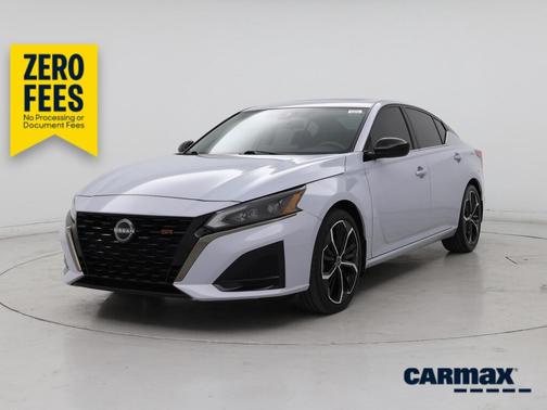 Gray 2023 Nissan Altima SR