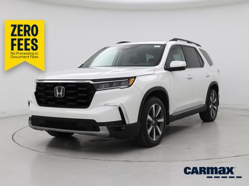 White 2025 Honda Pilot Elite