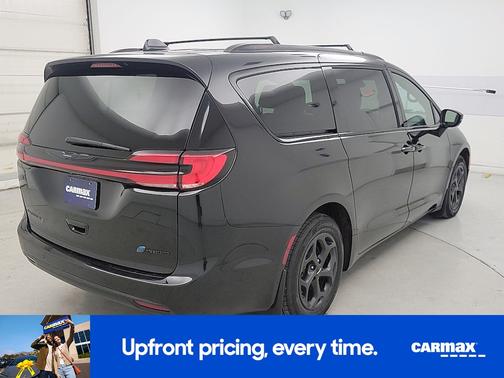 Black 2021 Chrysler Pacifica Hybrid Limited