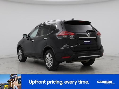 Black 2019 Nissan Rogue SV