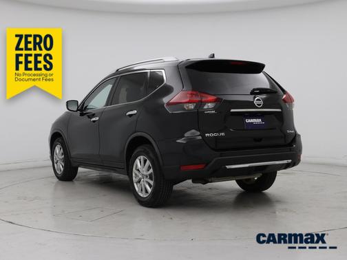 Black 2019 Nissan Rogue SV