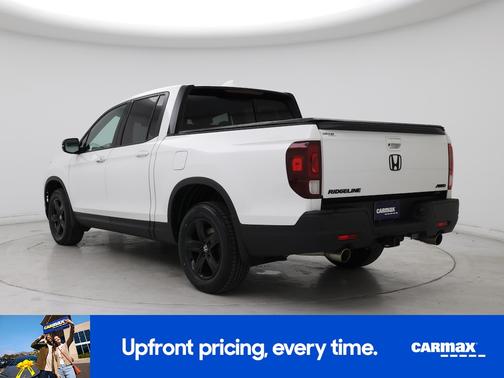 White 2021 Honda Ridgeline Black Edition