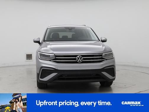 Silver 2024 Volkswagen Tiguan SE
