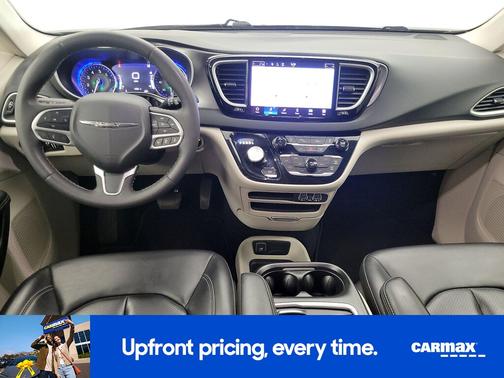 Gray 2023 Chrysler Pacifica Touring L