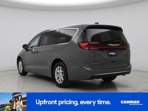 Gray 2023 Chrysler Pacifica Touring L