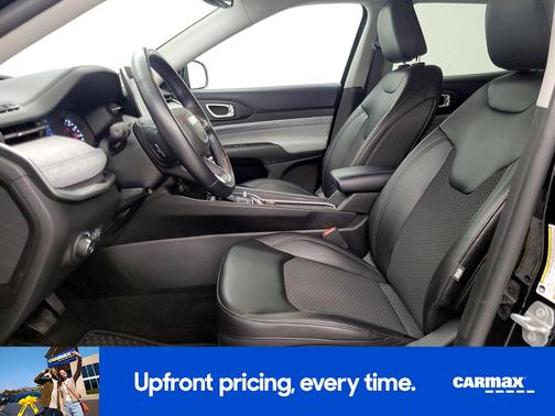 Black 2022 Jeep Compass Latitude