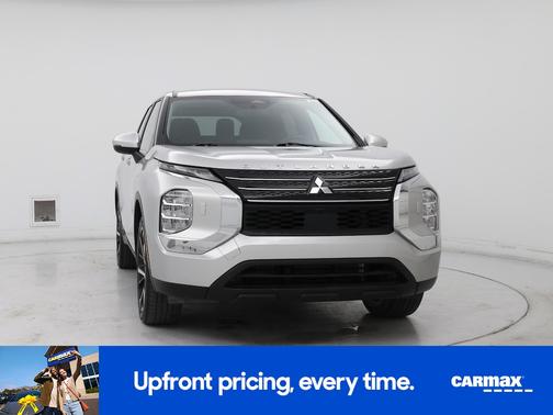 2022 Mitsubishi Outlander ES