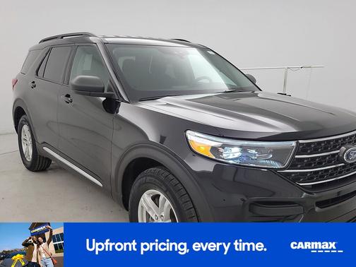 Black 2023 Ford Explorer XLT