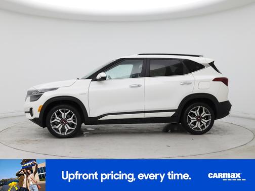 White 2021 Kia Seltos SX