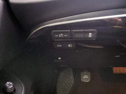 2016 Toyota Prius Three