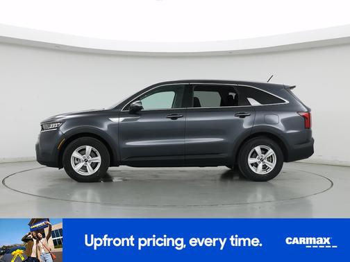 Gray 2023 Kia Sorento LX