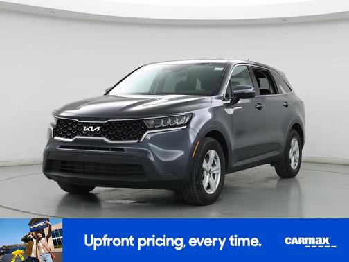 Gray 2023 Kia Sorento LX