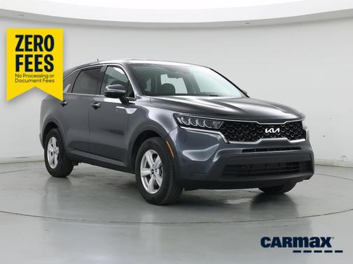 Gray 2023 Kia Sorento LX