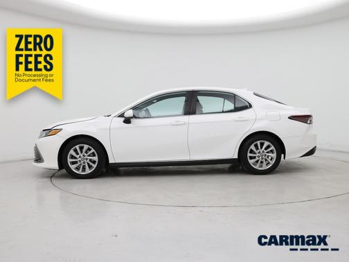 White 2022 Toyota Camry LE