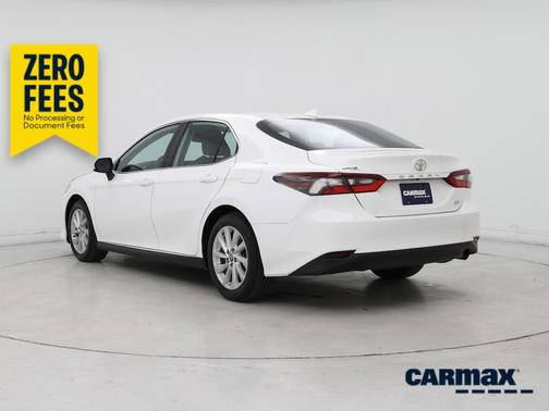 White 2022 Toyota Camry LE
