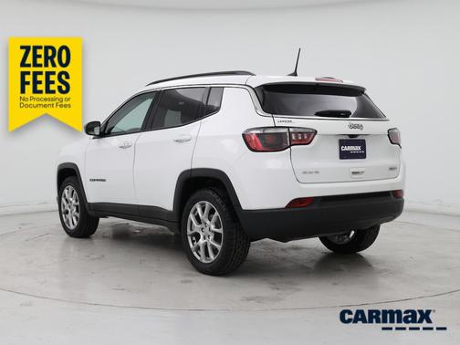 White 2022 Jeep Compass Latitude Lux