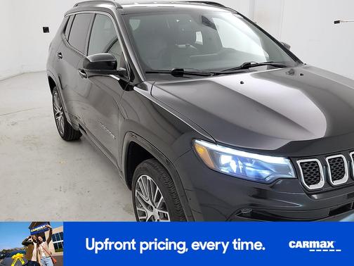 Black 2023 Jeep Compass Limited