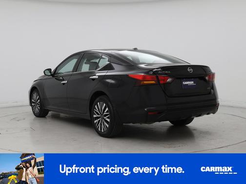 Black 2024 Nissan Altima SV