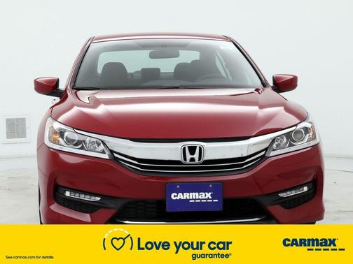Photo 5 of 26 of 2017 Honda Accord Sport SE