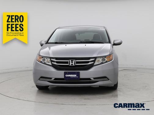 Silver 2016 Honda Odyssey SE
