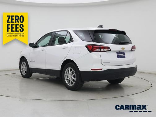 White 2024 Chevrolet Equinox LS