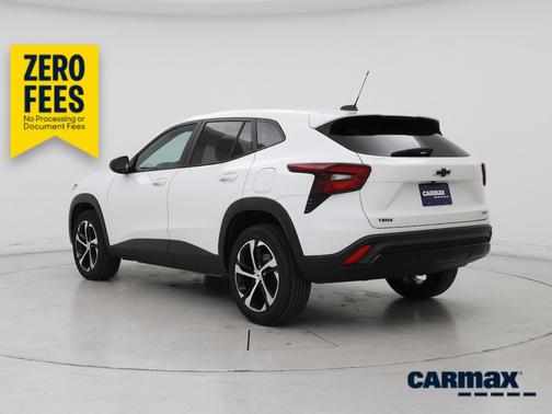 White 2024 Chevrolet Trax 1RS