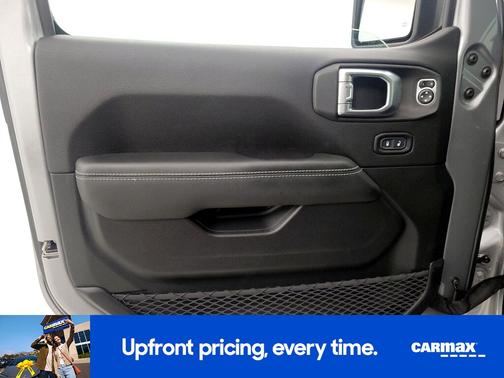 Silver 2020 Jeep Gladiator Overland