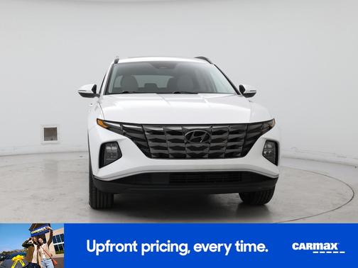 White 2022 Hyundai TUCSON SEL