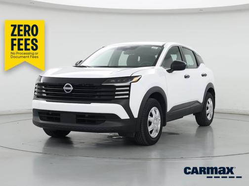 White 2025 Nissan Kicks S