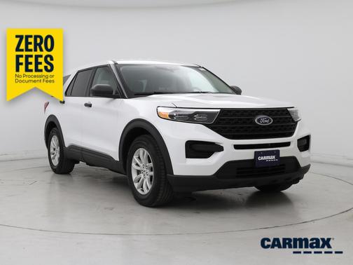 White 2021 Ford Explorer