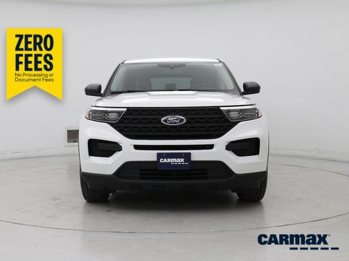 White 2021 Ford Explorer