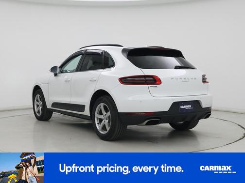 White 2017 Porsche Macan