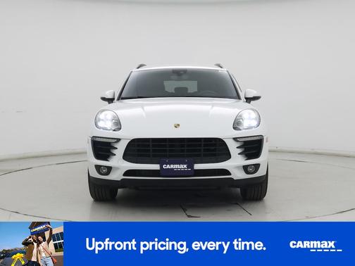 White 2017 Porsche Macan