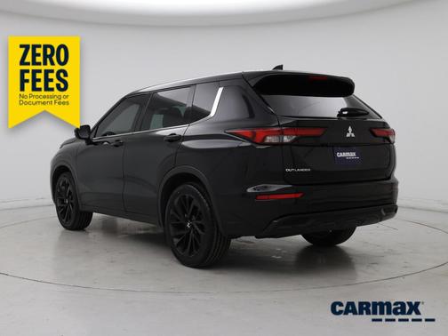 Black 2022 Mitsubishi Outlander Black Edition