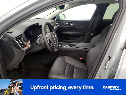 2025 Volvo V60 Cross Country B5 Plus