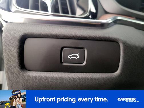 2025 Volvo V60 Cross Country B5 Plus