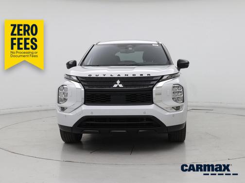 White 2023 Mitsubishi Outlander SEL Black Edition